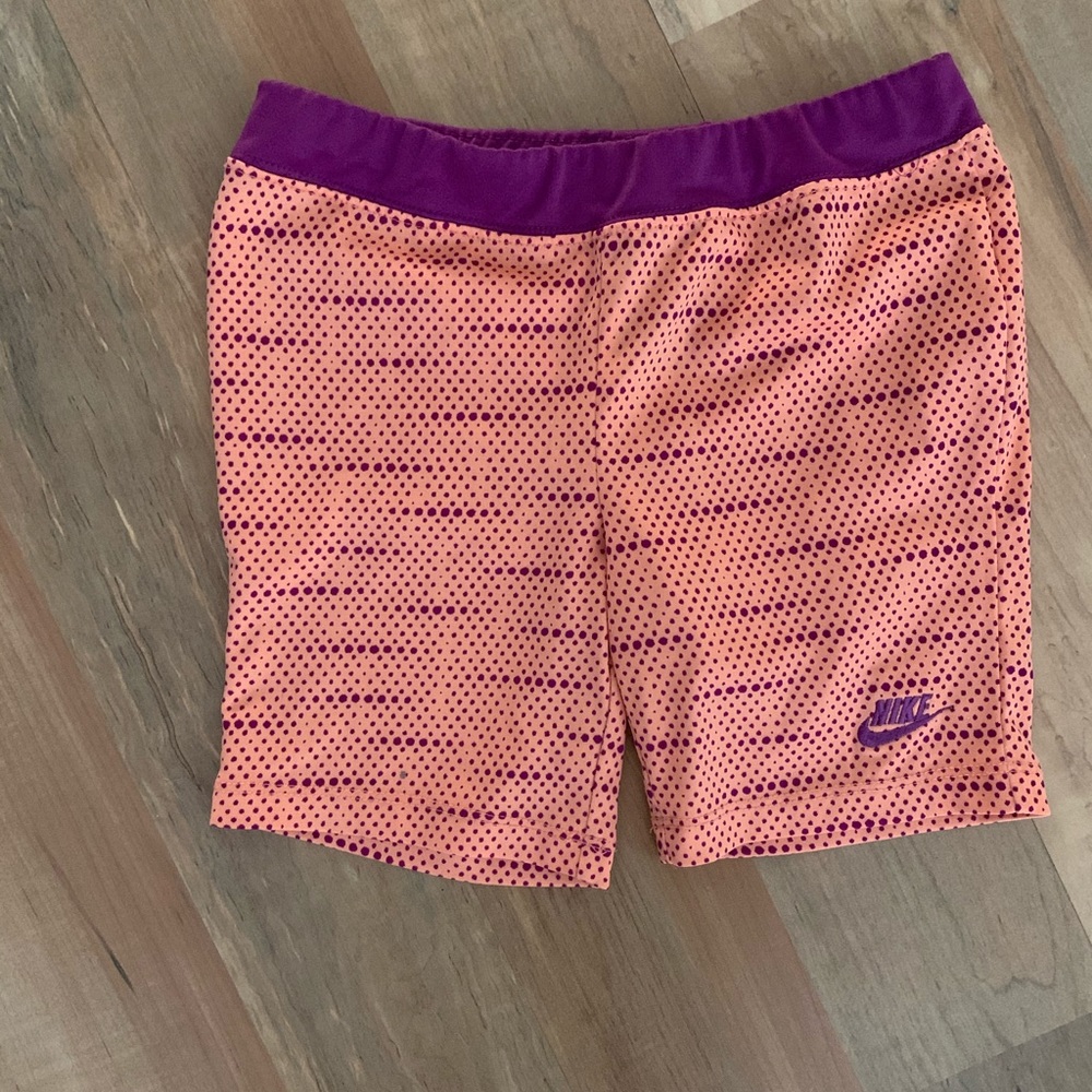 Girls Nike shorts. Size 6x.